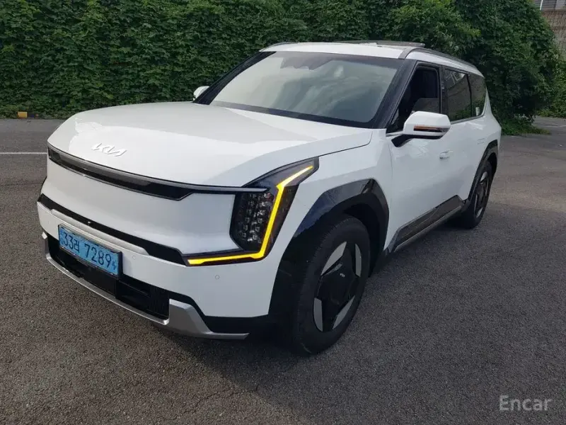2023 Kia EV9 с пробегом 46 458 км