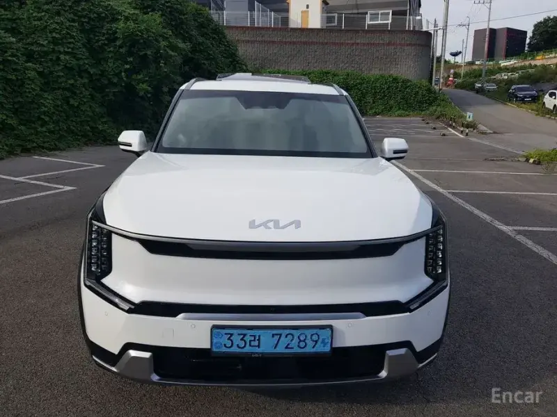 2023 Kia EV9 с пробегом 46 458 км