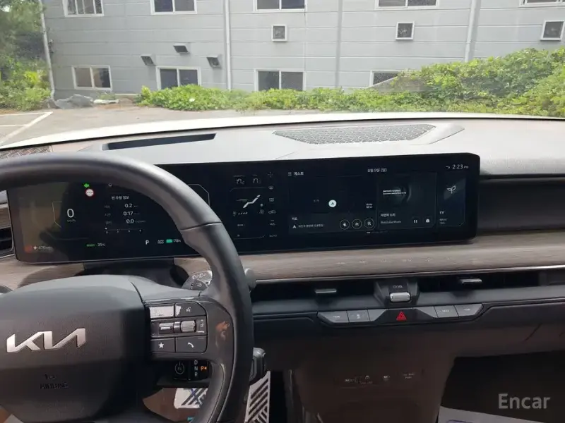 2023 Kia EV9 с пробегом 46 458 км