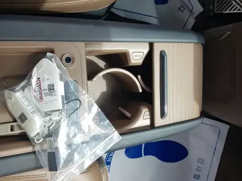 2023 Kia EV9 с пробегом 46 458 км