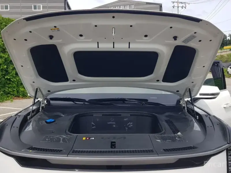 2023 Kia EV9 с пробегом 46 458 км
