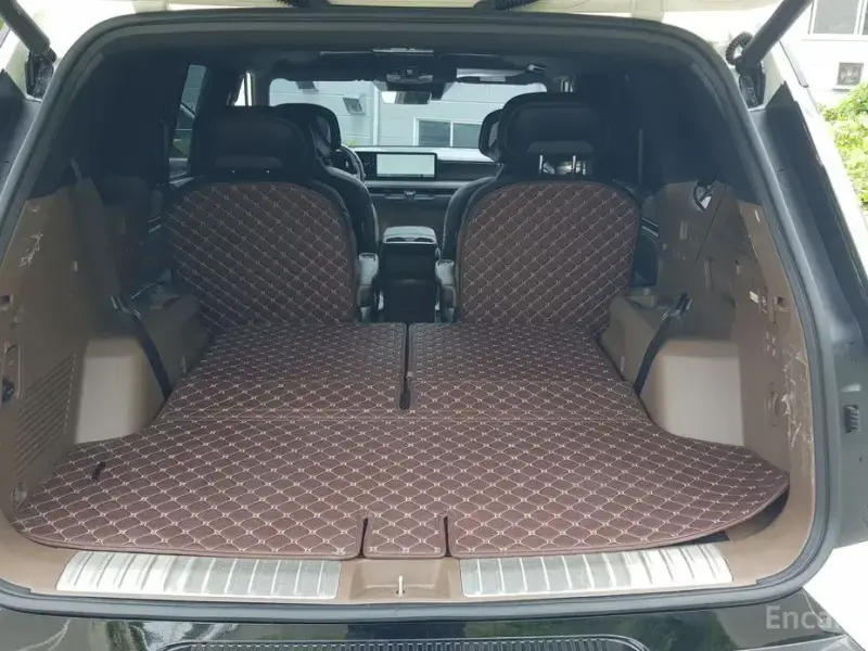 2023 Kia EV9 с пробегом 46 458 км