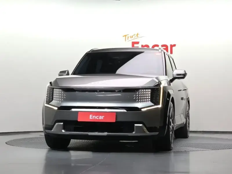 2023 Kia EV9 с пробегом 78 124 км