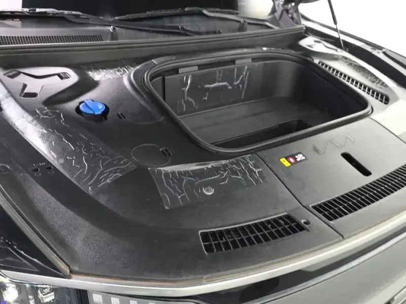 2023 Kia EV9 с пробегом 78 124 км