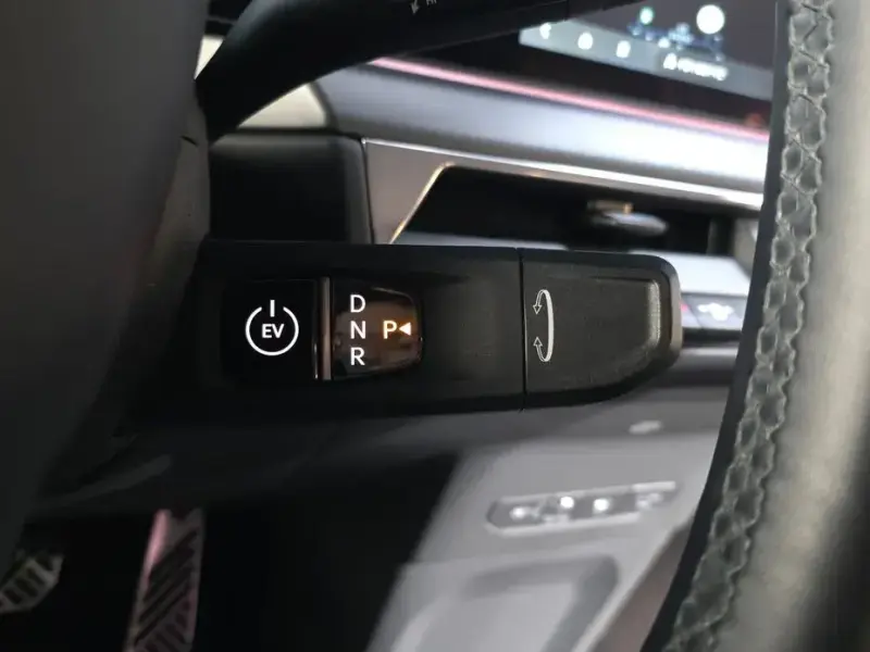 2023 Kia EV9 с пробегом 78 124 км