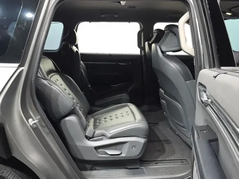 2023 Kia EV9 с пробегом 78 124 км