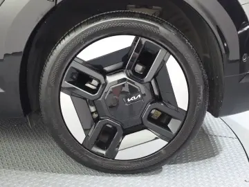 2023 Kia EV9 с пробегом 78 124 км