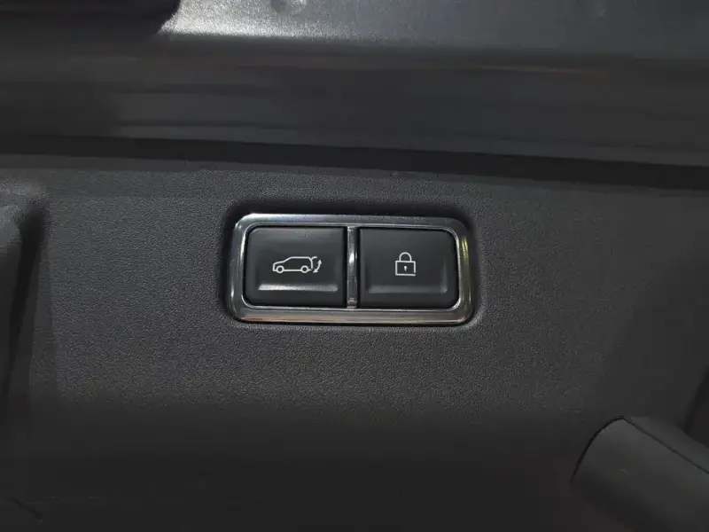 2023 Kia EV9 с пробегом 78 124 км