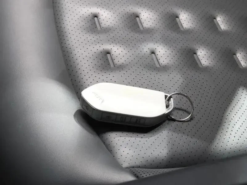 2023 Kia EV9 с пробегом 78 124 км