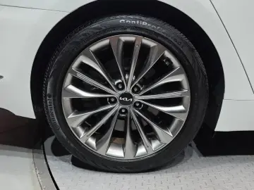 2023 Kia K9 с пробегом 29 103 км