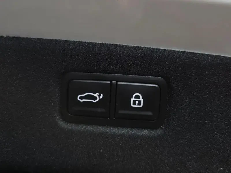 2023 Kia K9 с пробегом 29 103 км