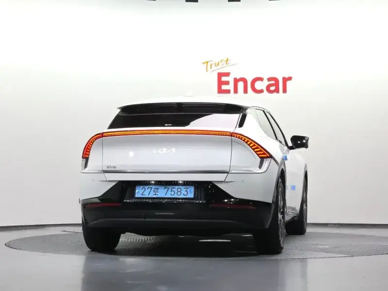 2022 Kia EV6 с пробегом 77 196 км
