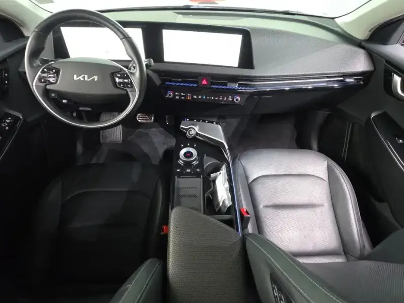 2022 Kia EV6 с пробегом 77 196 км