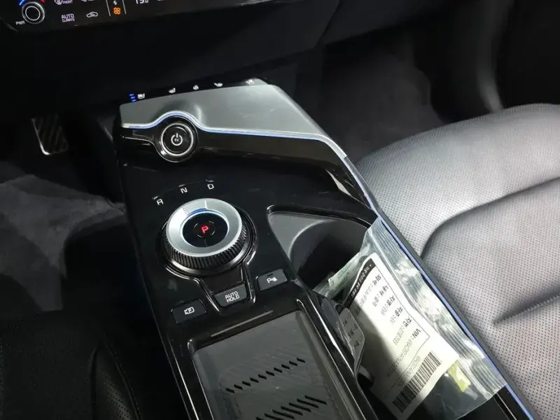 2022 Kia EV6 с пробегом 77 196 км