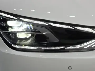 2022 Kia EV6 с пробегом 77 196 км