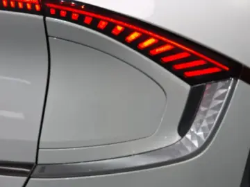 2022 Kia EV6 с пробегом 77 196 км