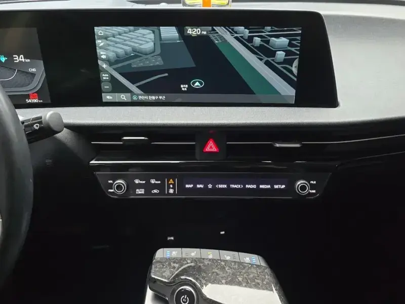 2022 Kia EV6 с пробегом 54 390 км