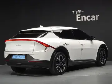 2024 Kia EV6 с пробегом 60 261 км