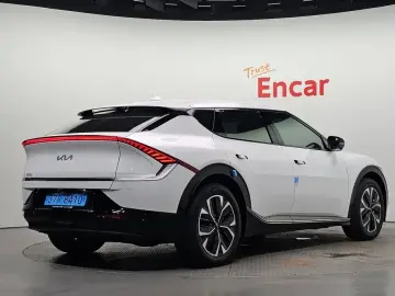 2024 Kia EV6 с пробегом 49 494 км