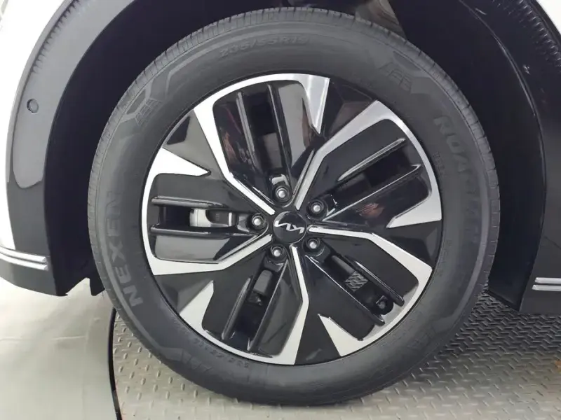 2024 Kia EV6 с пробегом 49 494 км