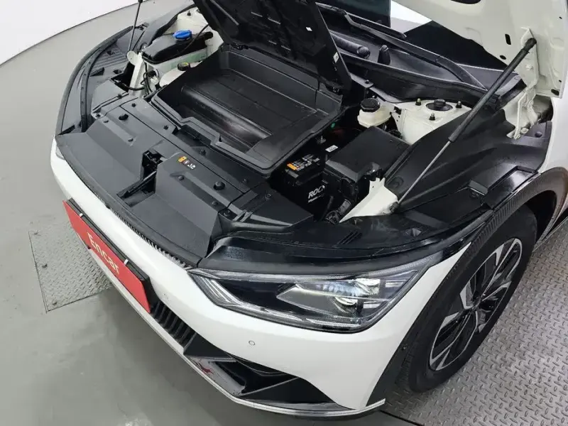 2024 Kia EV6 с пробегом 49 494 км