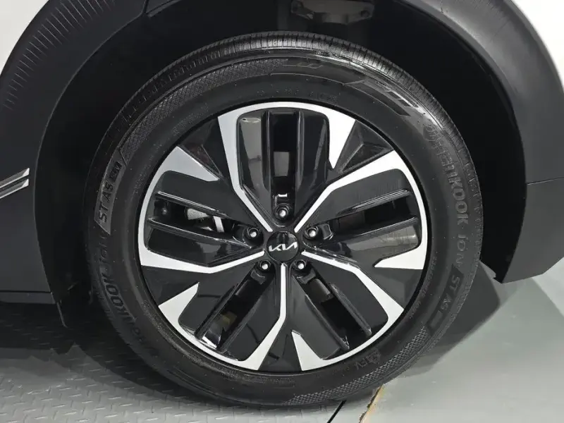 2024 Kia EV6 с пробегом 60 261 км