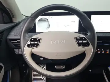 2024 Kia EV6 с пробегом 49 494 км