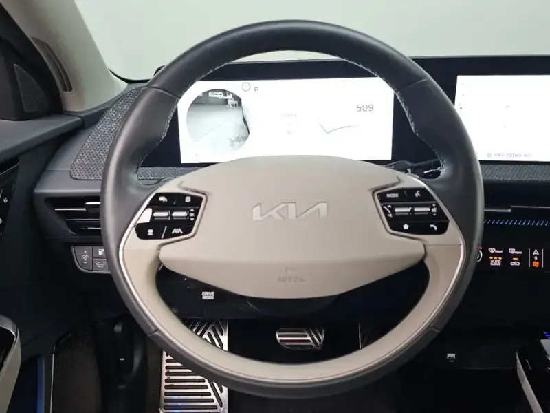 2024 Kia EV6 с пробегом 49 494 км