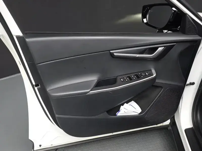 2024 Kia EV6 с пробегом 60 261 км