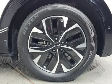 2024 Kia EV6 с пробегом 49 494 км