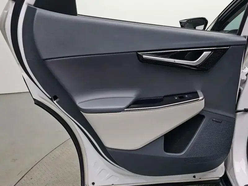 2024 Kia EV6 с пробегом 49 494 км