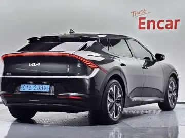2023 Kia EV6 с пробегом 54 477 км