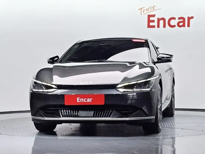2023 Kia EV6 с пробегом 54 477 км