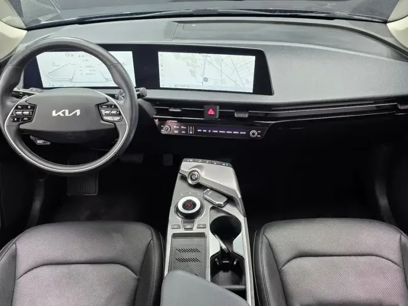 2023 Kia EV6 с пробегом 54 477 км