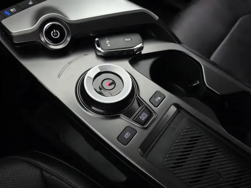 2023 Kia EV6 с пробегом 54 477 км