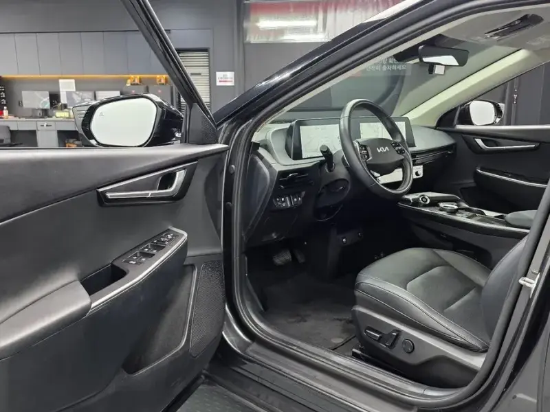 2023 Kia EV6 с пробегом 54 477 км