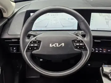 2023 Kia EV6 с пробегом 54 477 км