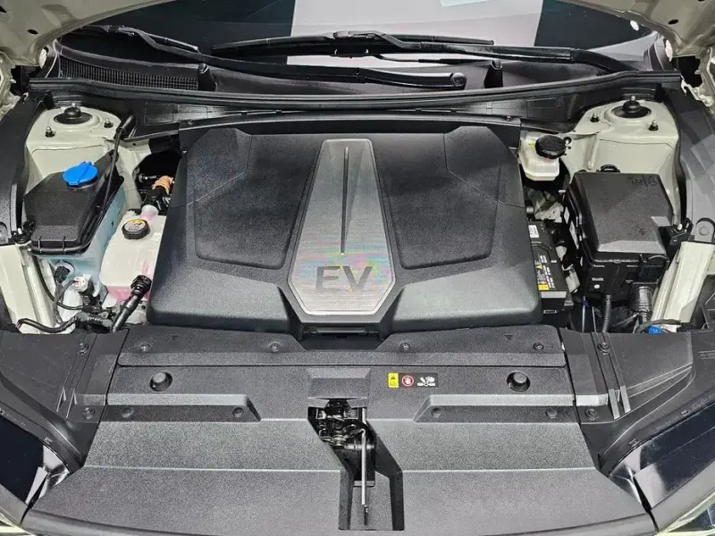 2022 Kia EV6 с пробегом 70 302 км