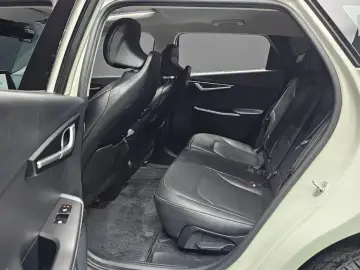 2022 Kia EV6 с пробегом 70 302 км
