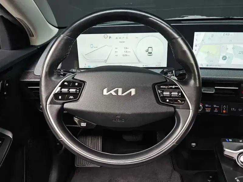 2022 Kia EV6 с пробегом 70 302 км