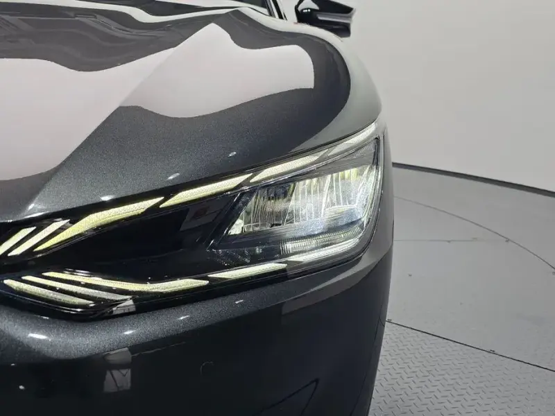2023 Kia EV6 с пробегом 54 477 км
