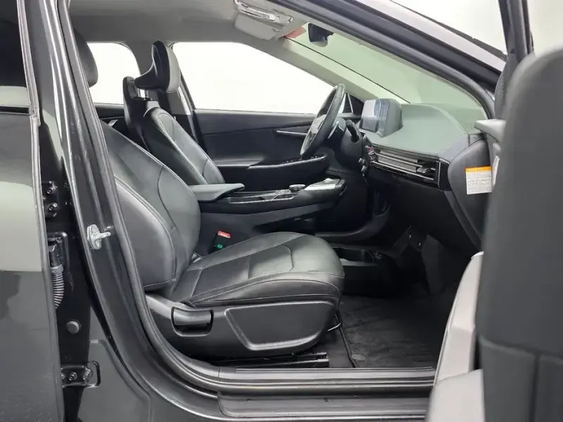 2023 Kia EV6 с пробегом 54 477 км