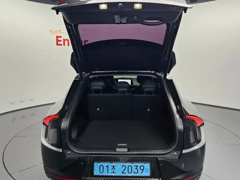 2023 Kia EV6 с пробегом 54 477 км