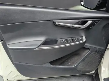 2022 Kia EV6 с пробегом 70 302 км