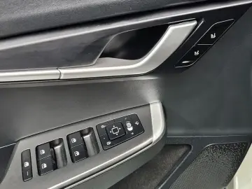 2022 Kia EV6 с пробегом 70 302 км