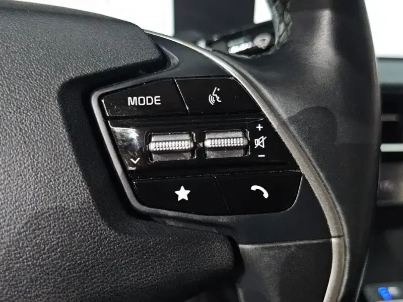 2022 Kia EV6 с пробегом 70 302 км