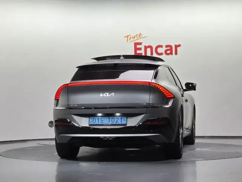 2024 Kia EV6 с пробегом 56 107 км