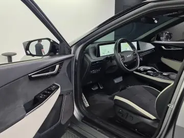 2024 Kia EV6 с пробегом 56 107 км