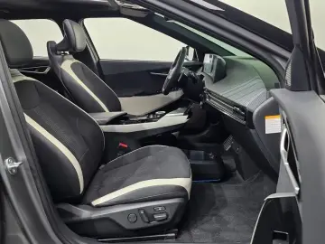 2024 Kia EV6 с пробегом 56 107 км