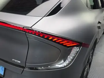 2024 Kia EV6 с пробегом 56 107 км